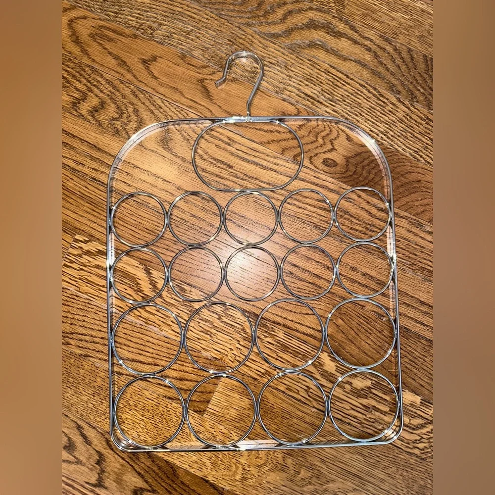 19 Loop Scarf Belt Tie Hanger